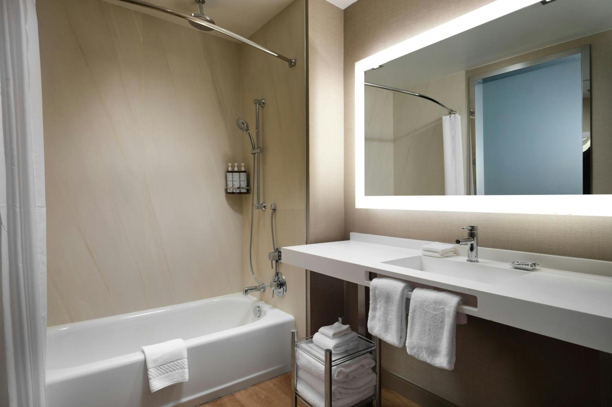 Ac Hotel By Marriott Jackson רידג'לנד מראה חיצוני תמונה